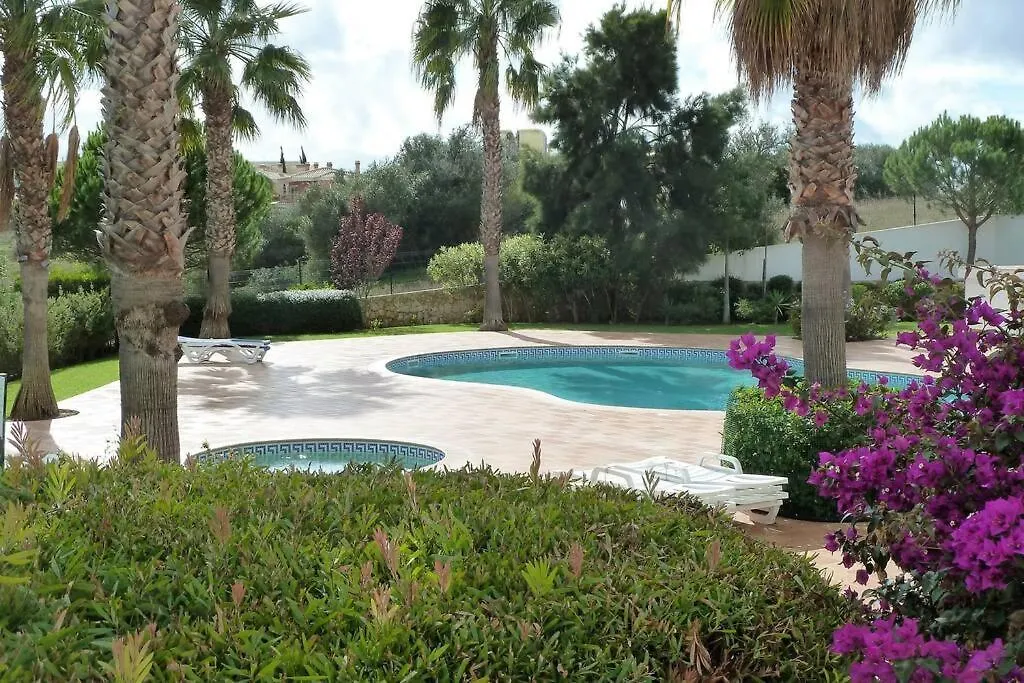 Great 2 Bedroom Apartment With Communal Pool ラゴス