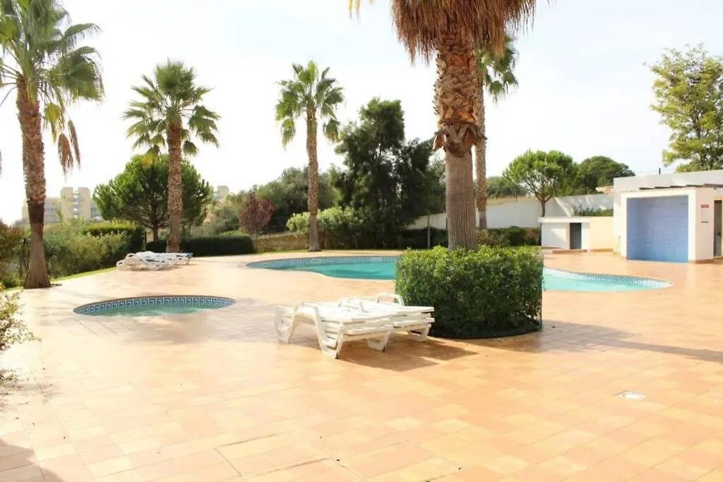 Great 2 Bedroom Apartment With Communal Pool ラゴス ポルトガル
