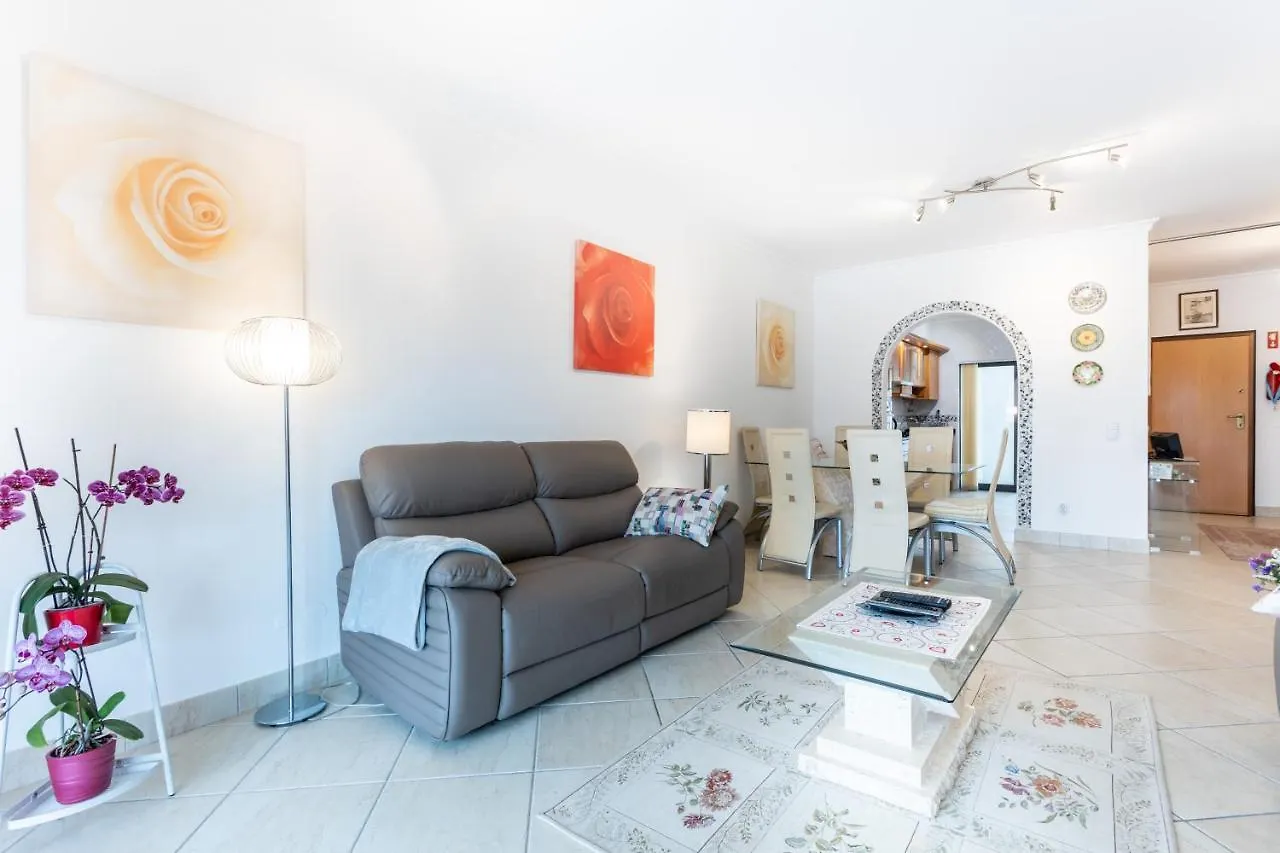 Great 2 Bedroom Apartment With Communal Pool Lagos 0*,  Portugalsko