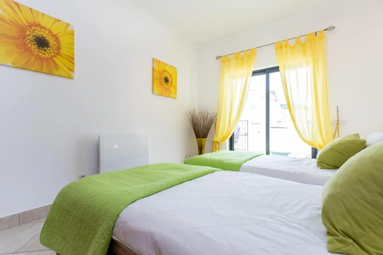 Great 2 Bedroom Apartment With Communal Pool ラゴス
