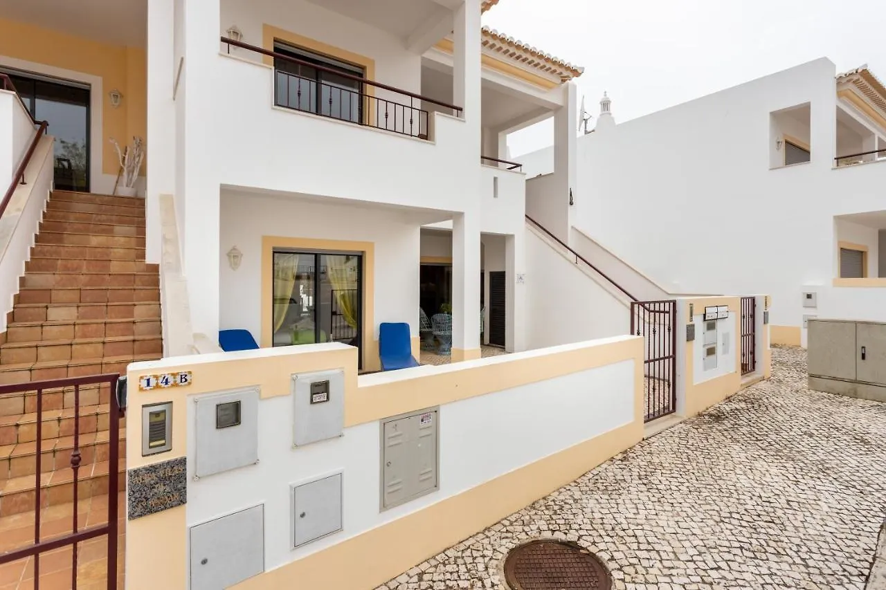 Great 2 Bedroom Apartment With Communal Pool ラゴス 0*,  ポルトガル