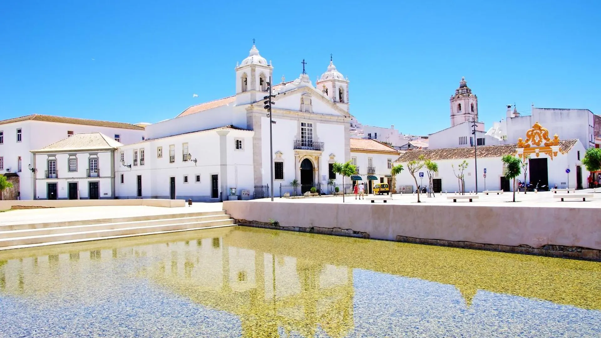 Great 2 Bedroom Apartment With Communal Pool Lagos 0*,  Portugal